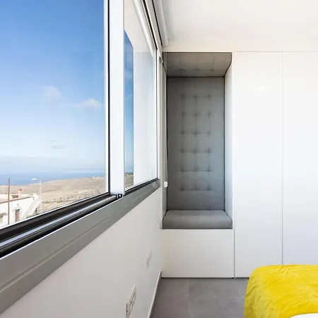 Of Tulio * 아데제